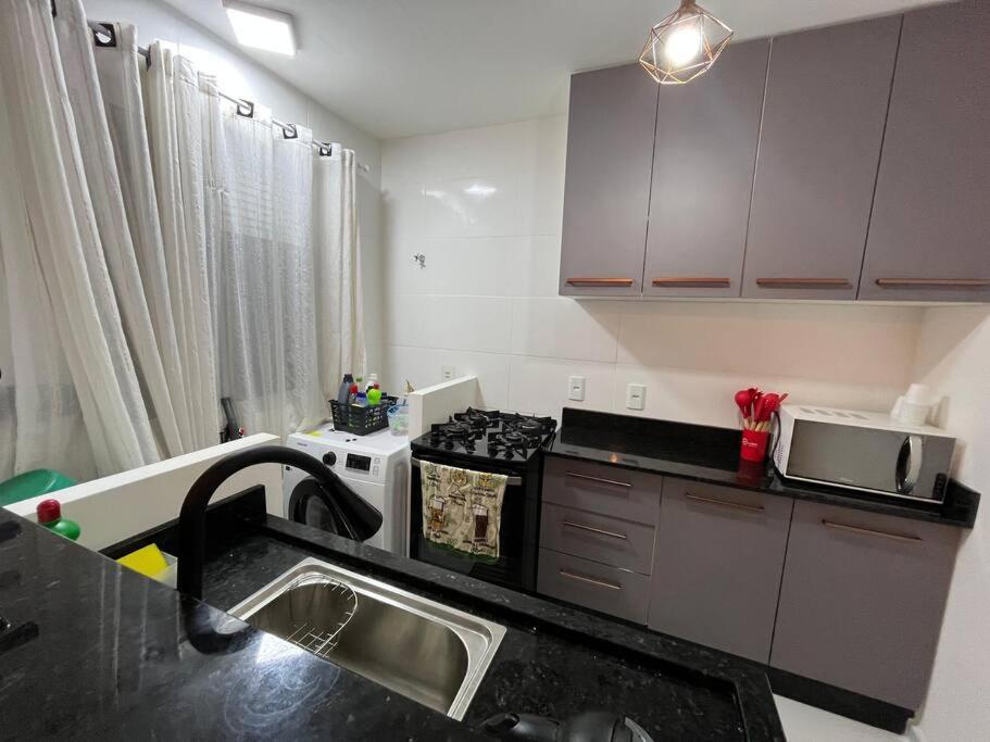 2 Quartos, Prox Outlet Br E Hospitais Possui Lava E Seca Apartamento *